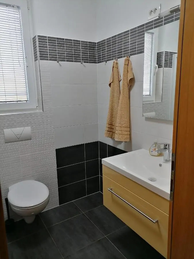 Lars Duplex - Apartment Erzen Medulin 0*,  Croatia
